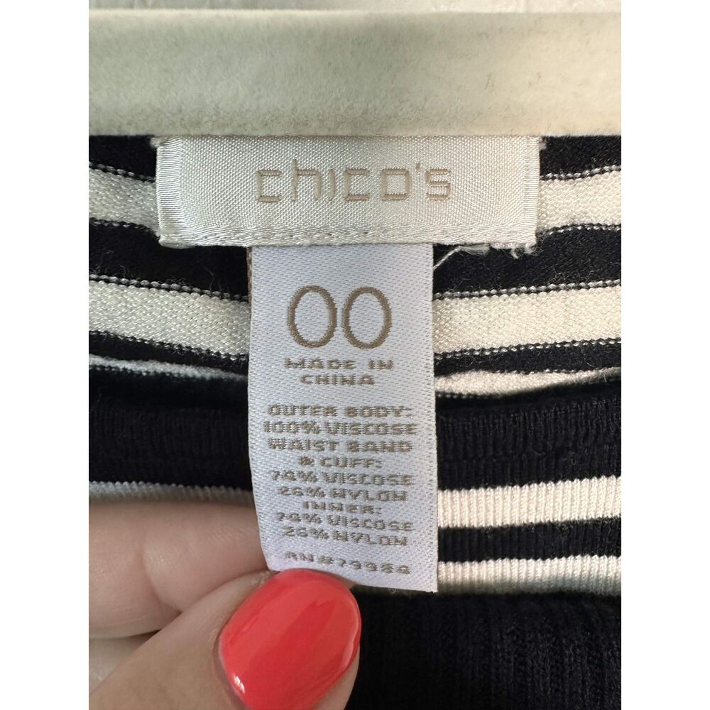 Chicos Top Womens 00 XS Black White Striped Cold Shoulder Knit Sweater Layered - Picture 3 of 4